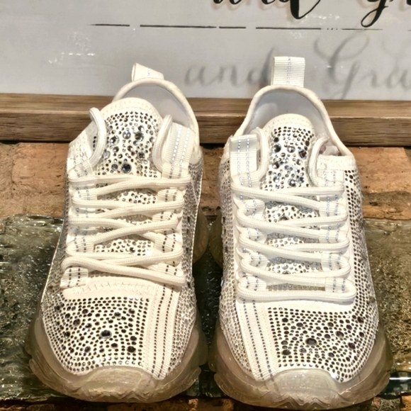 Steve Madden Maxima Rhinestone-Trim Sneakers Wmns 4 - Picture 2 of 7